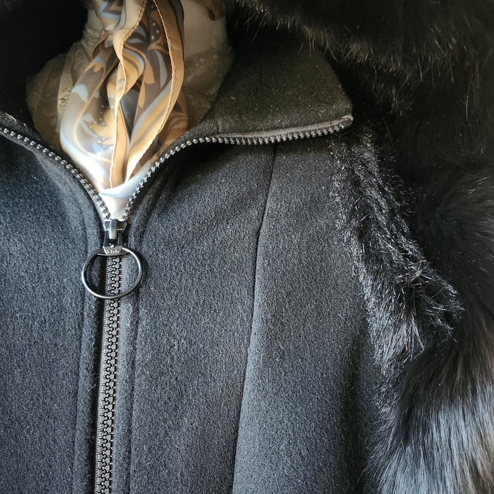 SAGA 80s 90s VINTAGE Elegant Black Fox Fur-Trimmed Women's Coat Cashmere WOOL Lg - Picture 10 of 16